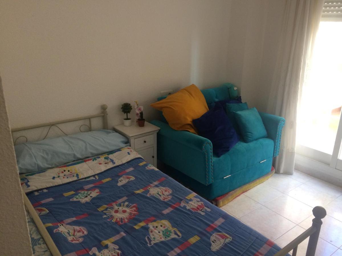 Апартаменты Malaga Habitacion En Apartamento Carlos Haya Экстерьер фото